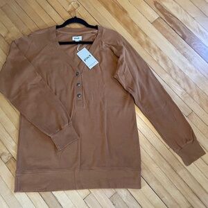 PACT NWT Organic Cotton Linen Airplane Snap Henley Long Sleeve Top Camel
